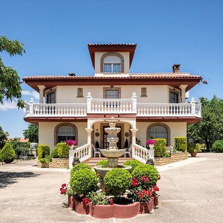 Vivienda Turistica Rural Mari Carmen Villa Baeza Luaran gambar