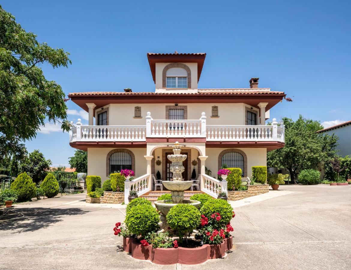 Vivienda Turistica Rural Mari Carmen Villa Baeza Luaran gambar